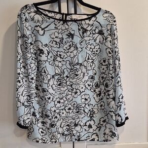💙 Loft - Beatiful Flowy Floral Print Dressy Top Longsleeved